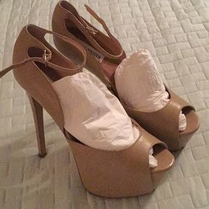 Steve Madden platform heels, size 10